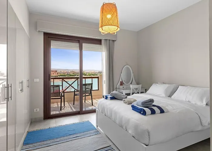 Sabina 3br, Private Plunge Pool, Lagoon & Sunset Tatil Evi Hurgada